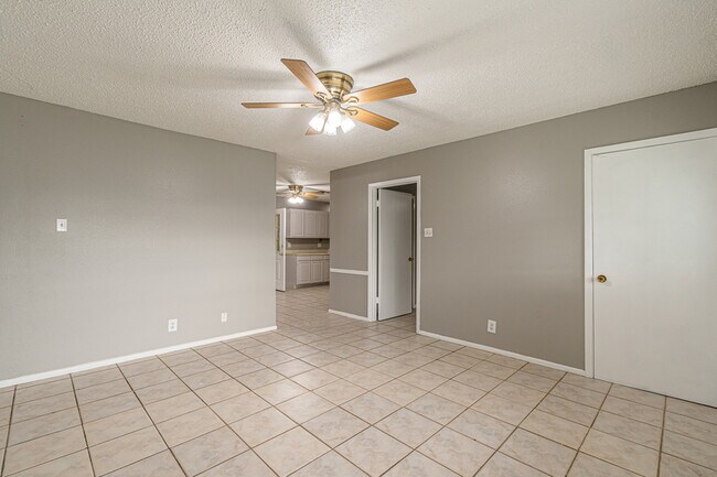 Building Photo - 3407 Starbend St
