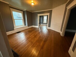 Building Photo - 103 Dewey Ave