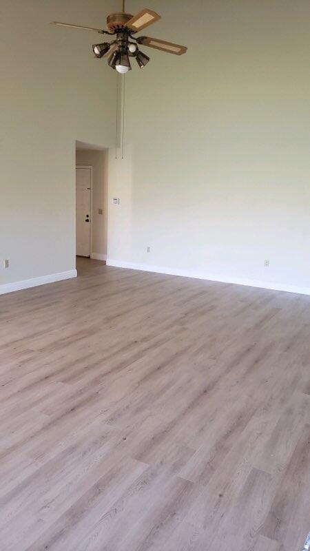 Foto del edificio - 132 Beach Summit Ct