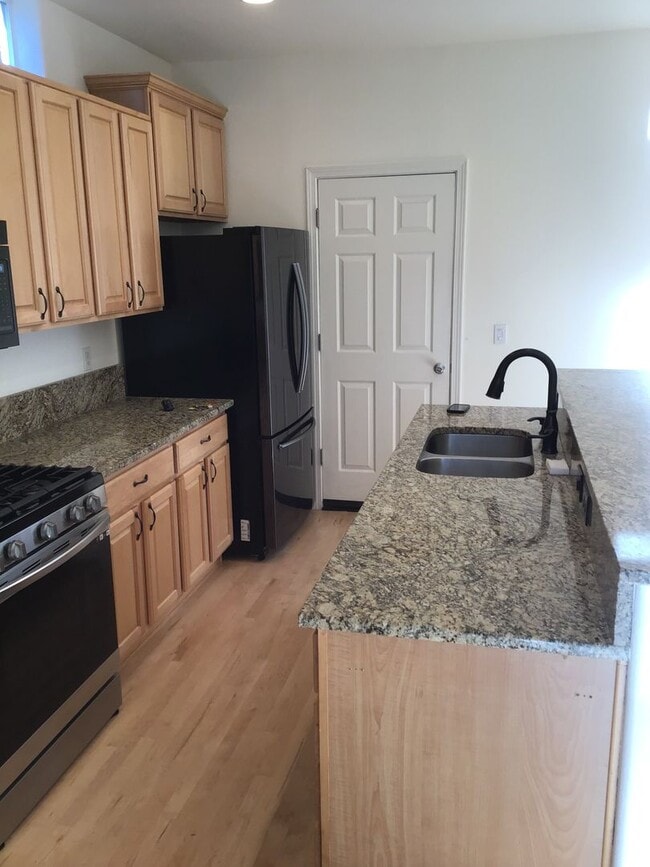 Foto del edificio - 2 Story Townhouse in Bend