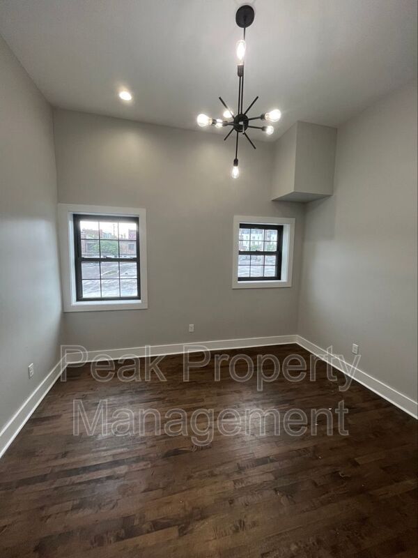 Foto del edificio - 312 N 2nd St