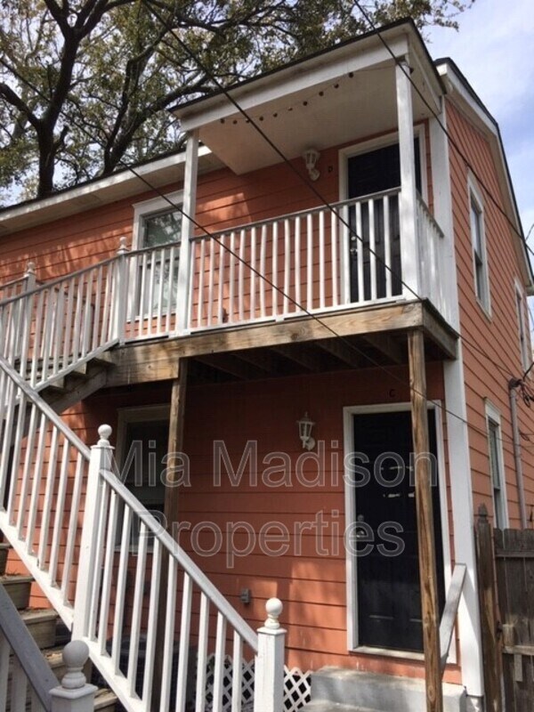 536 E Park Ave, Savannah, GA 31401 Condo for Rent in Savannah, GA