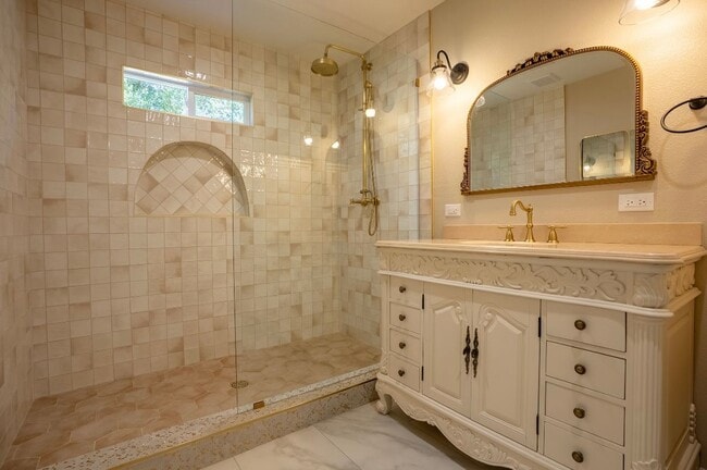 Building Photo - 3219 Sumac Rd