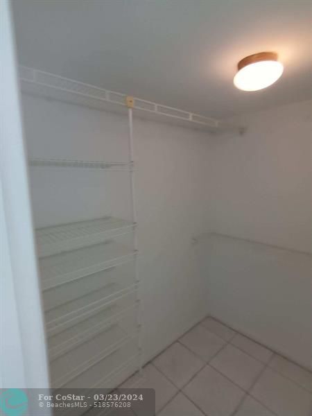 Foto del edificio - 616 NW 13th St