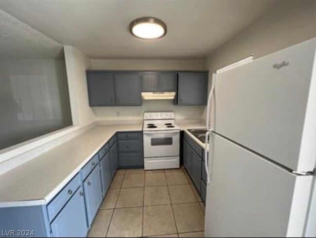Building Photo - 5410 S Swenson St
