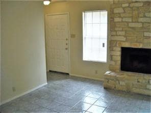 Building Photo - Charming 3-Bedroom, 2-Bath Duplex in North...