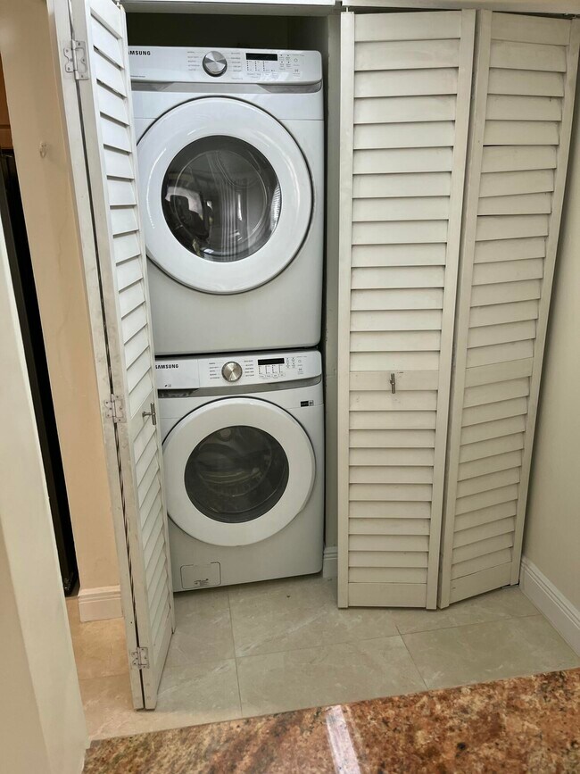 Foto del edificio - 1012 Green Pine Blvd