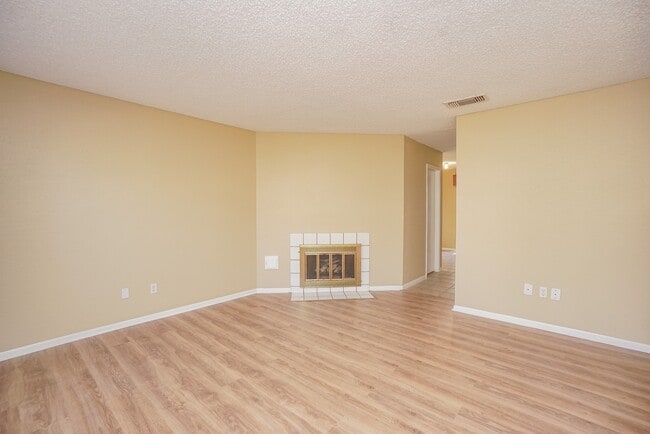 Building Photo - 2808 Grants Lake Blvd