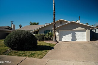 Building Photo - 3312 S Ventura Dr