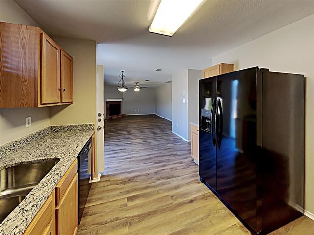 Building Photo - 9020 Cheswick Dr