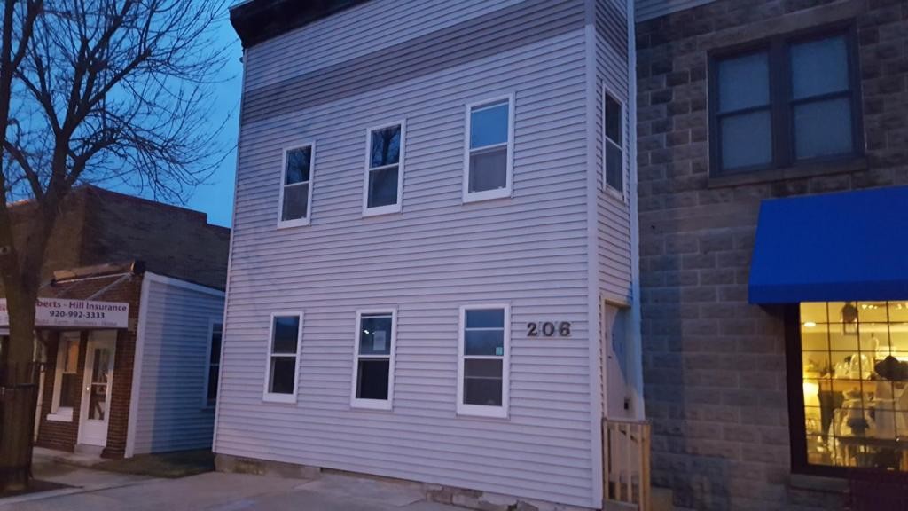 Primary Photo - 206 Lincoln Ave, Uni 1