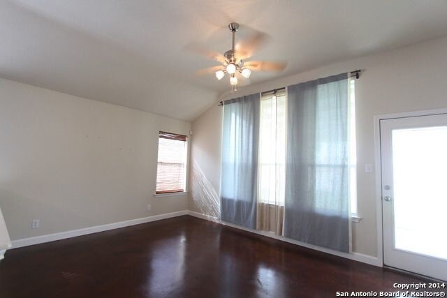 Foto del edificio - 6215 Heathers Cove