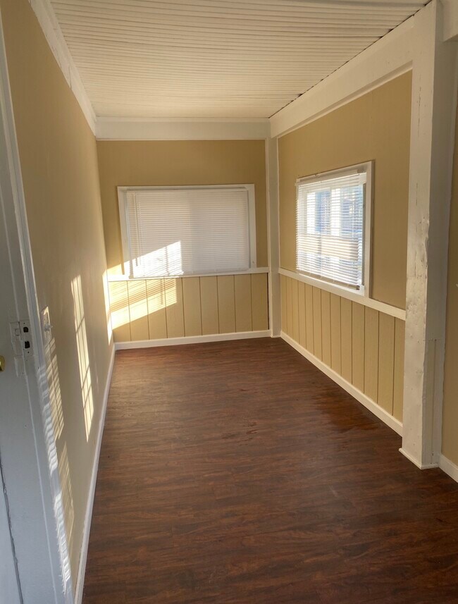 Building Photo - 408 Magnolia St