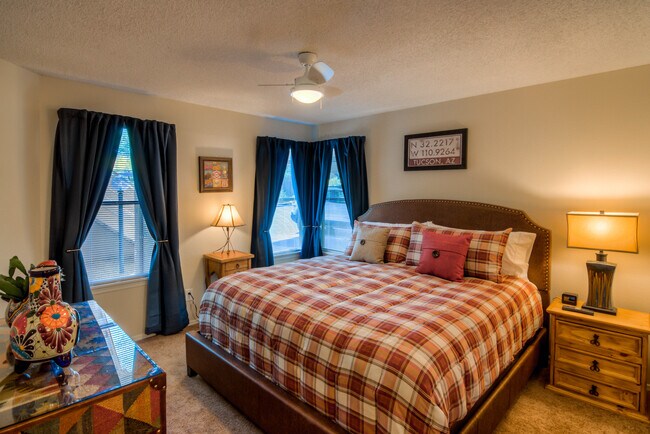 Master Bedroom - 6655 N Canyon Crest Dr