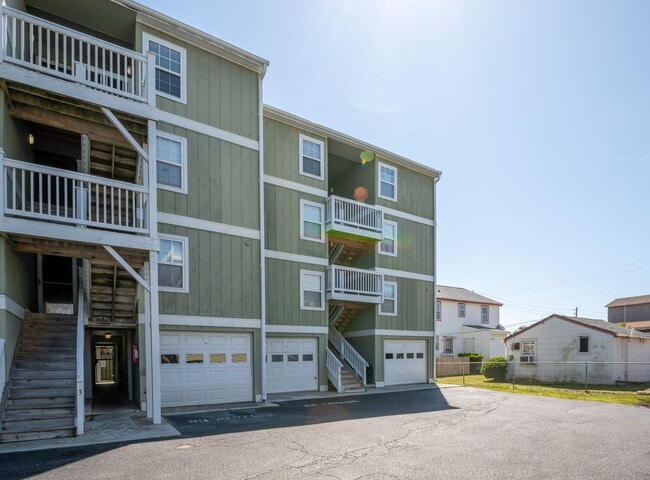 COZY AND FURNISHED OFF-SEAON MONTHLY RENTAL - COZY AND FURNISHED OFF-SEAON MONTHLY RENTAL Apartment