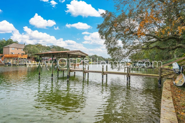 Building Photo - Bayou-Front Home w/ Dock