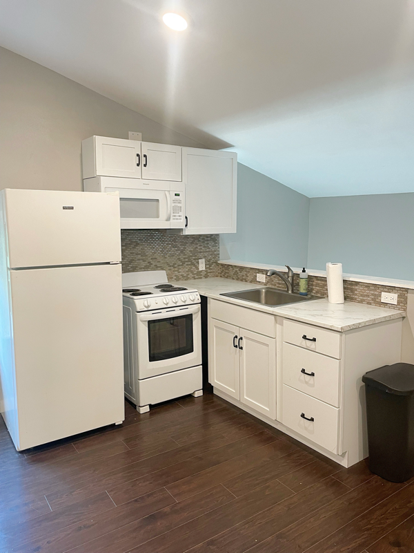 Foto principal - 638 W Elmira St