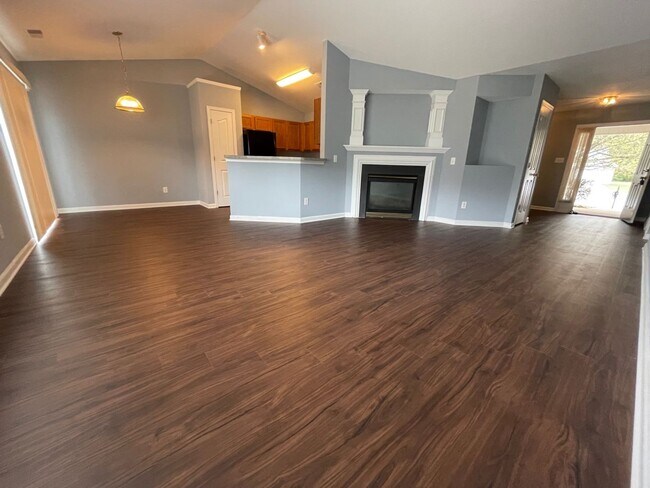 Building Photo - See This 3 Bedroom Home In The Scotland Ri...
