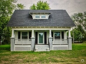 Building Photo - 801 Bluegrass St