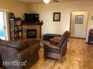 Building Photo - 2 br, 2 bath  - 1876 W Benton St Unit 101