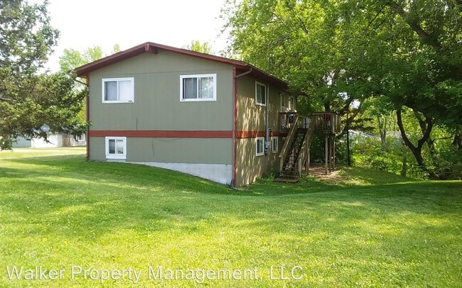 Building Photo - 920-922 Sweeney Rd