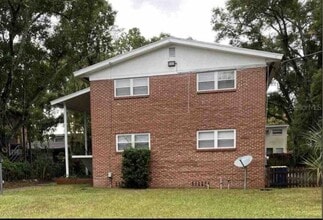 Building Photo - 5511 Playa Way