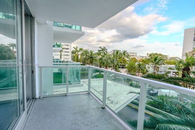 Foto del edificio - 1000 West Ave