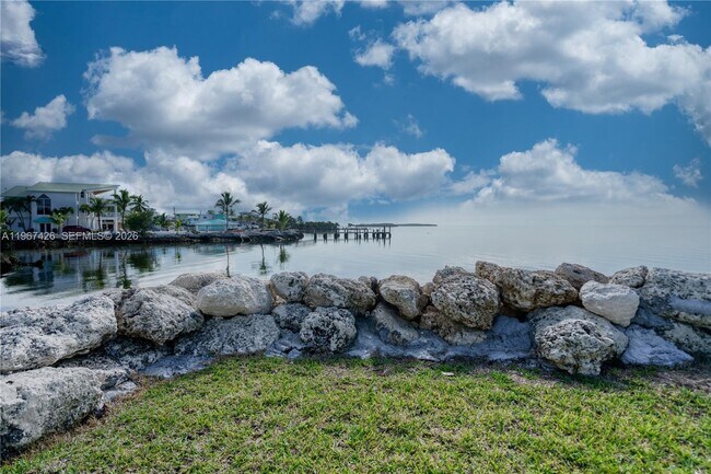Foto del edificio - 94825 Overseas Hwy