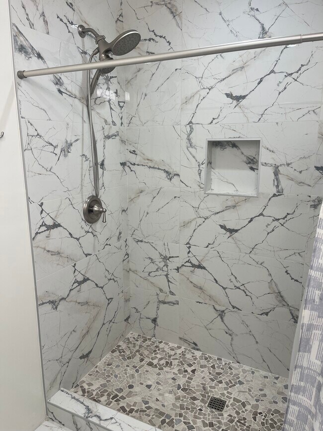 Foto del edificio - 13552 Cantara St
