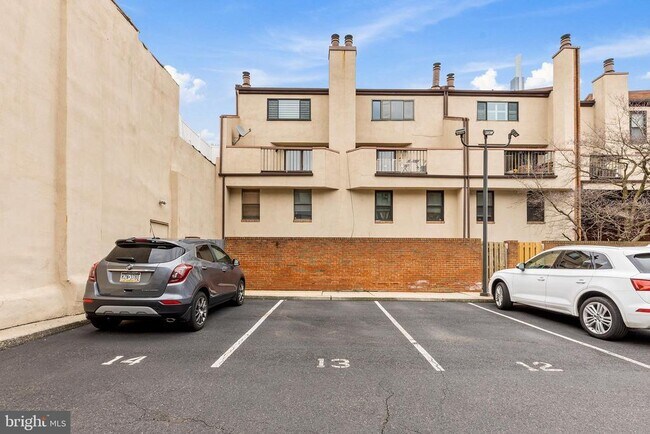 Foto del edificio - 228 N 22nd St
