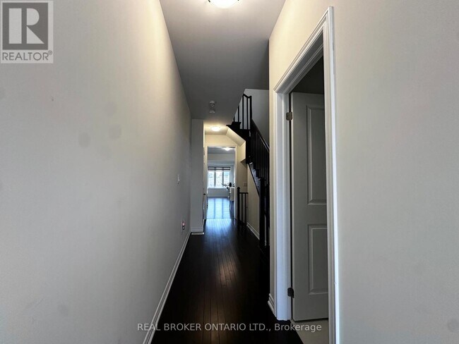 Photo du bâtiment - 185 Hayrake St