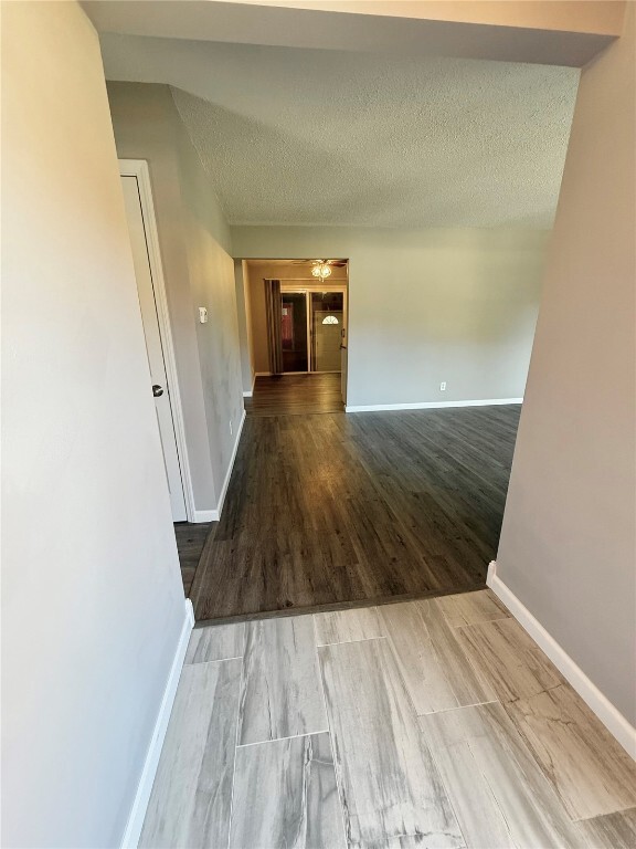 Foto del edificio - 107 Mark Trail Dr