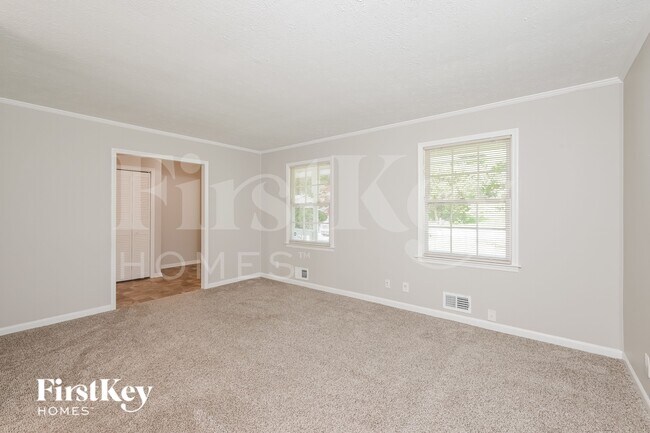 Building Photo - 939 Ray Dr