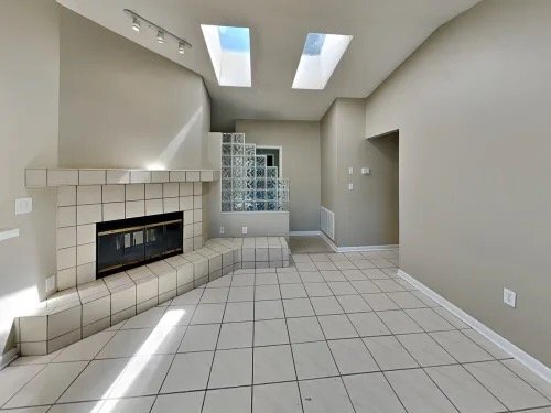 Building Photo - 285 Millstone Dr