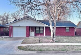 Building Photo - 401 Mimosa Dr