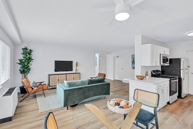 Building Photo - Infinity Apartments