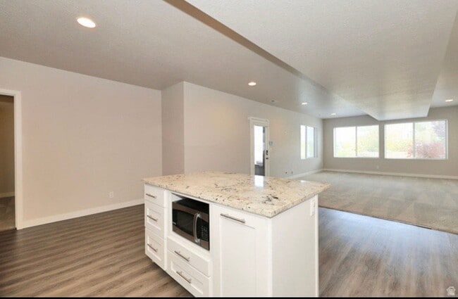 Building Photo - 14121 S Deer Arch Ln