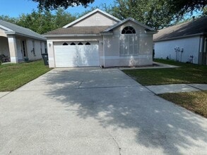 Building Photo - 513 Summer Sails Dr