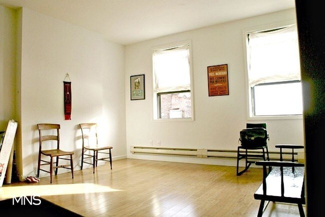 Building Photo - 74 Greenpoint Avenue
