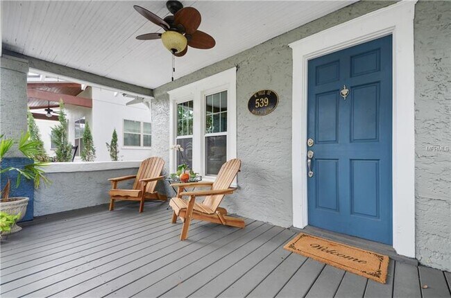 Foto del edificio - ADORABLE Historic 2/2 Bungalow In The Hear...