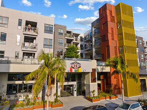 Building Photo - AMP30