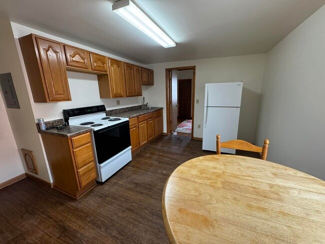 Building Photo - 61 S Broadway