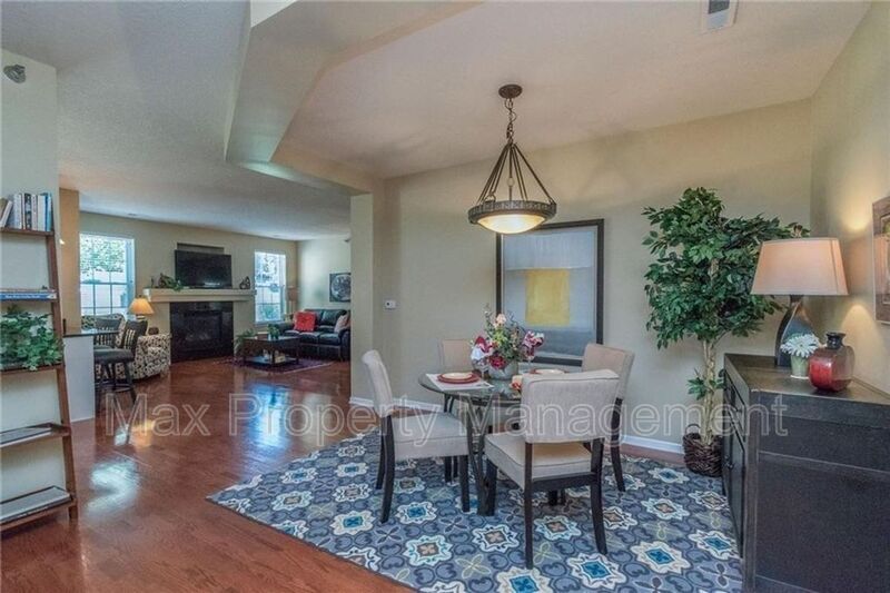 Foto principal - 3031 Grand Ave