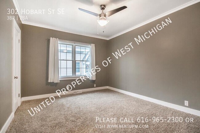 Building Photo - Available Now | Gorgeous 3 Bedroom Home Ne...
