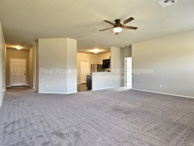 Building Photo - 319 Waterside Dr