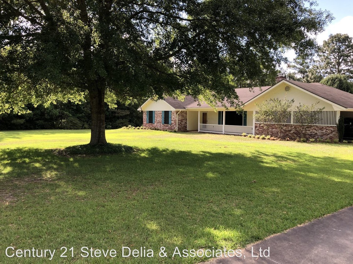 Primary Photo - 3 br, 2.5 bath House - 254 County Line Rd.