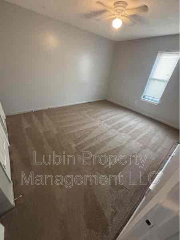 Foto del edificio - 3066 Water Oak Dr