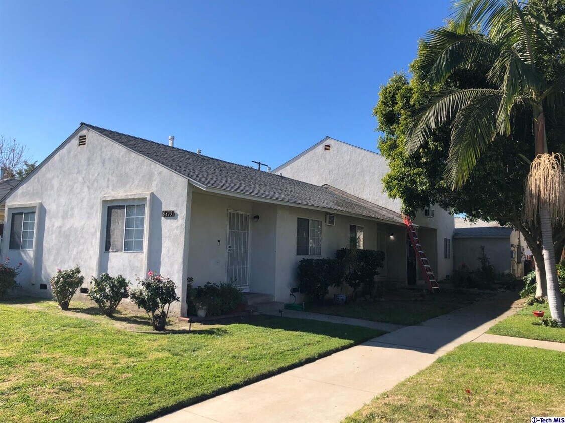 Foto principal - 6437 1/2-6312 Fulton Ave