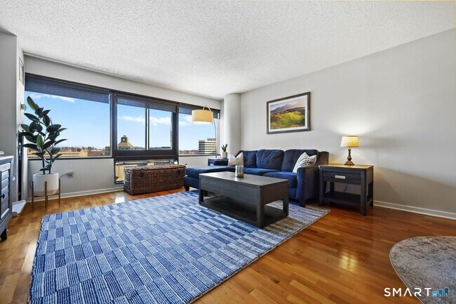 Foto del edificio - 127 Greyrock Pl