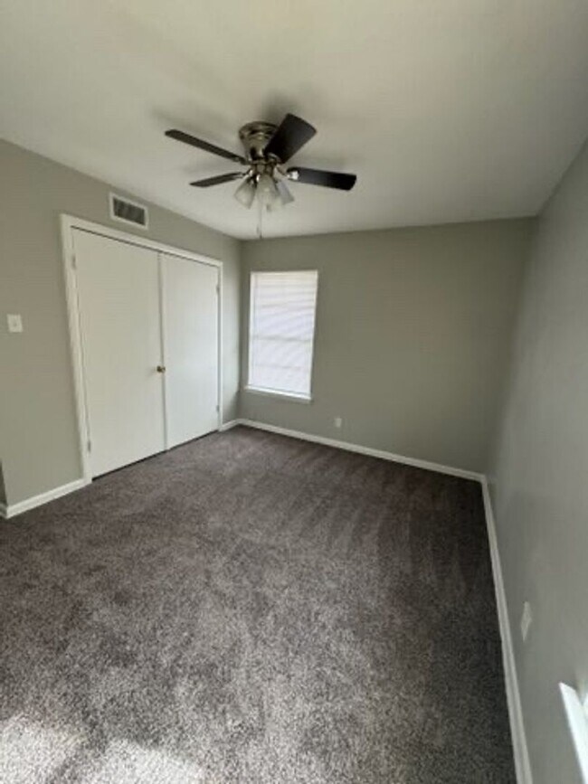 Foto del edificio - Great home for a great price in Dallas ISD